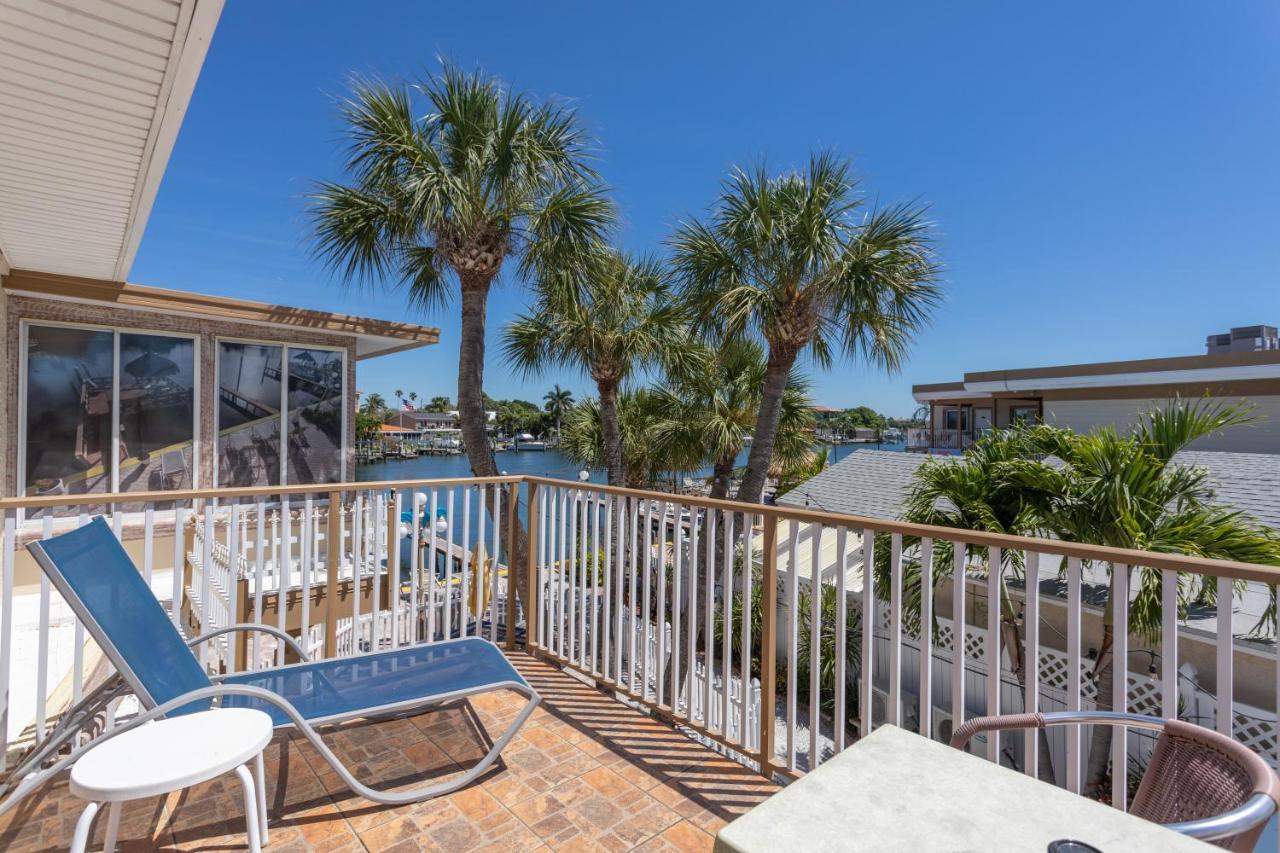 Bayview Plaza Waterfront Resort St. Pete Beach Bagian luar foto