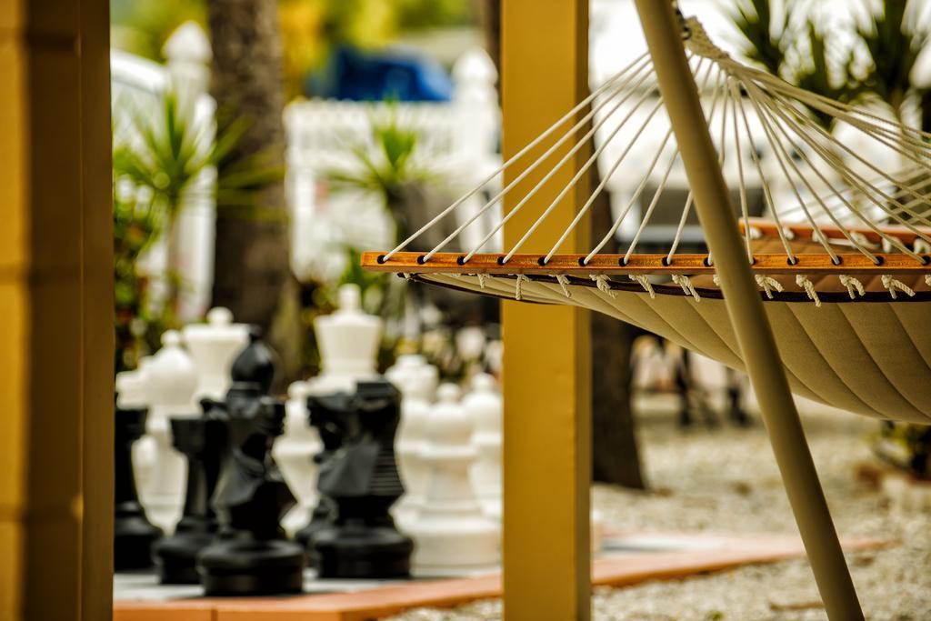 Bayview Plaza Waterfront Resort St. Pete Beach Bagian luar foto