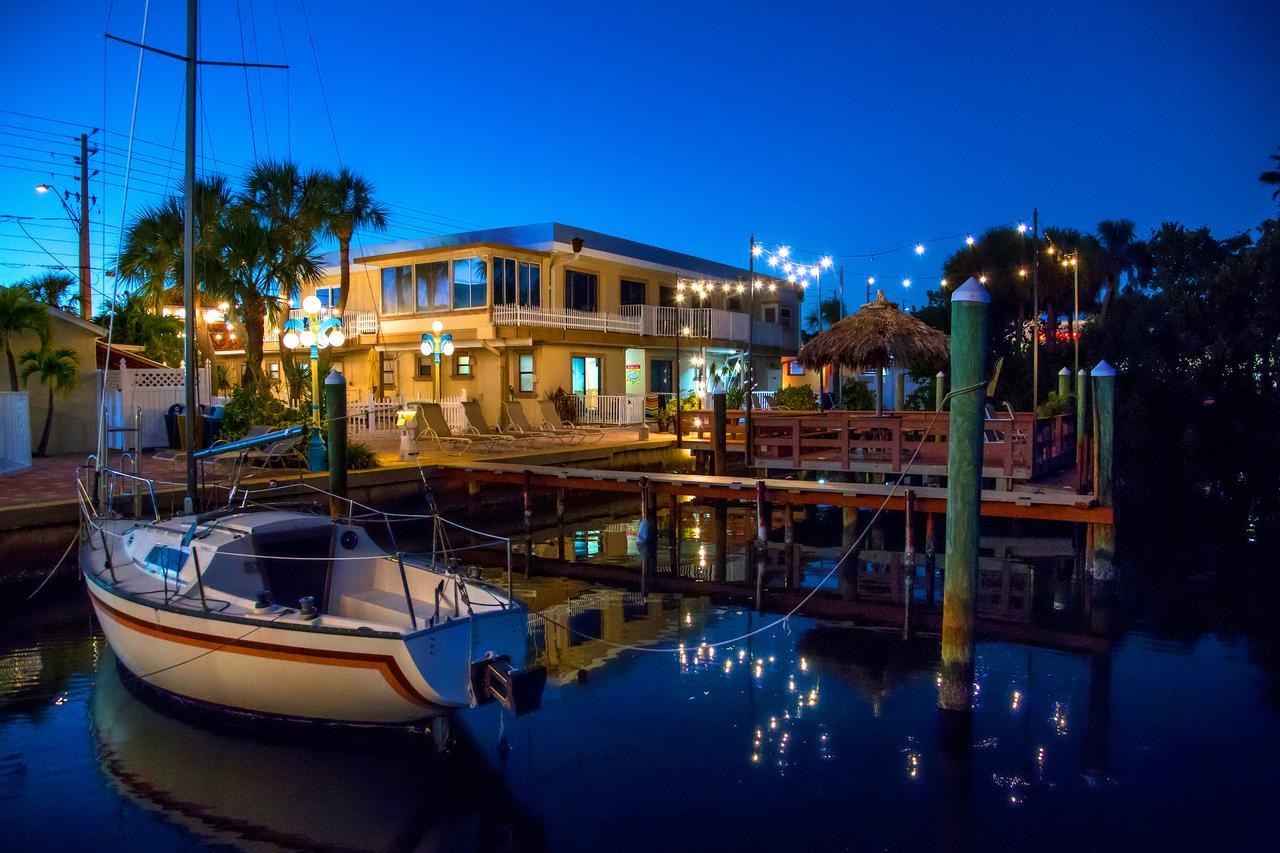 Bayview Plaza Waterfront Resort St. Pete Beach Bagian luar foto
